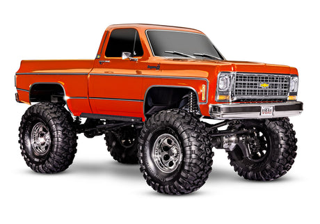 Traxxas TRX-4 Chevrolet K10 High Trail Edition RC truck with detailed front and side view, showcasing its rugged off-road design.