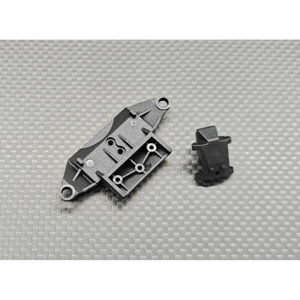 GL Racing LMP2 front arm holder and lower arm assembly, automotive suspension component, detailed metal parts for race car.