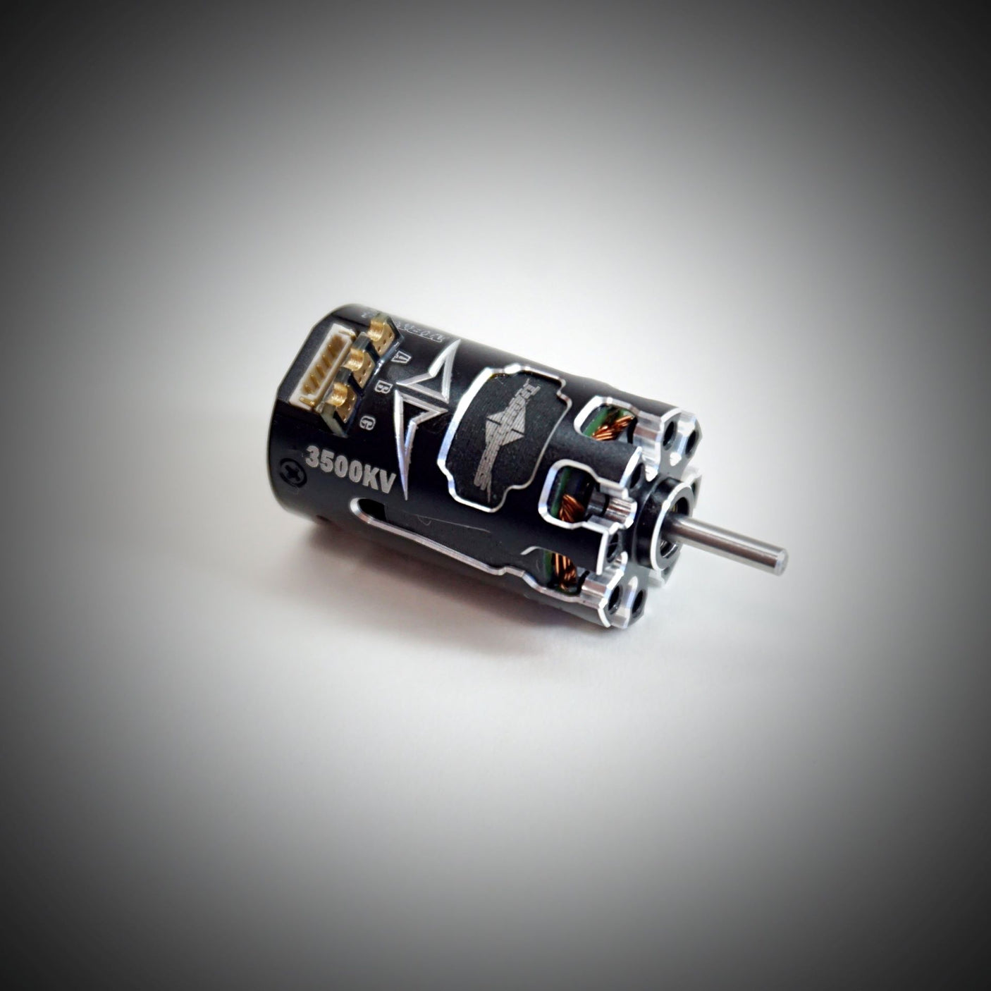 Team Powers MBX V4 Mini-Z sensored brushless motor for RC cars, shown with model specifications and wiring connections.