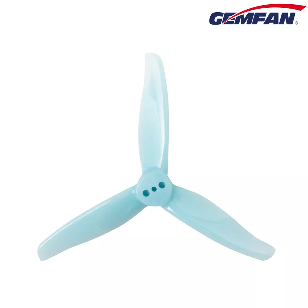 Gemfan 3016 Hurricane drone propellers, 1.5mm size, two pairs of durable plastic quadcopter propellers, white color, lightweight design