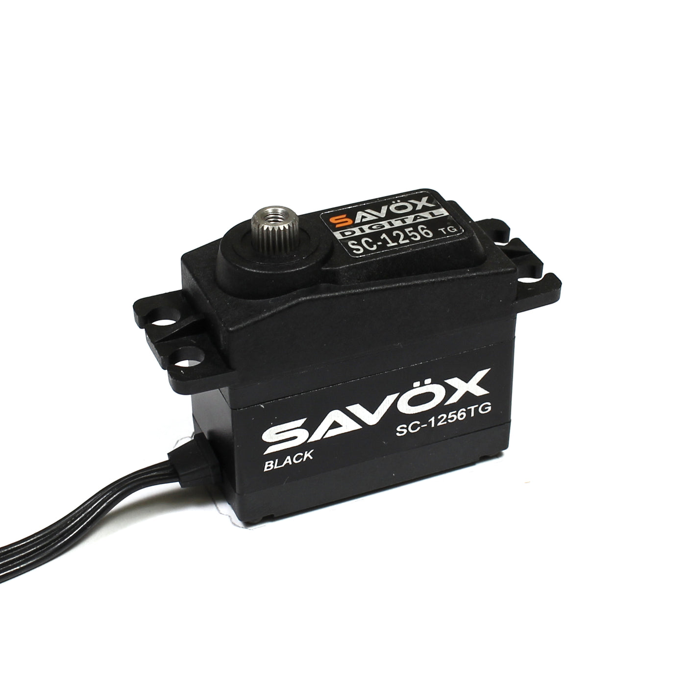 Savox SC-1256TG-BE Black Edition standard size coreless digital RC car servo with 0.15sec speed and 277oz torque at 6V