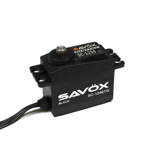Savox SC-1256TG-BE Black Edition standard size coreless digital RC car servo with 0.15sec speed and 277oz torque at 6V